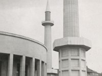 Meštrovićev paviljon, sagrađen 1938. godine kao Dom Hrvatskog društva likovnih umjetnika, od 1941-1944. godine pregradnja u džamiju i gradnja minareta, koji su srušeni 1947. godine